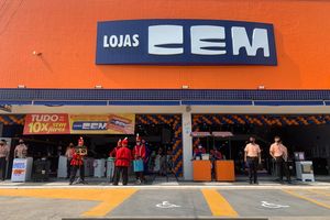 Reinaugura&ccedil;&atilde;o Lojas CEM Cabre&uacute;va 