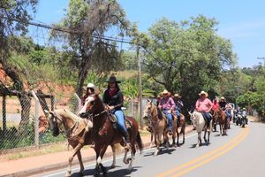 7&ordf; edi&ccedil;&atilde;o do Passeio de Amigos re&uacute;ne mais de 500 cabreuvanos