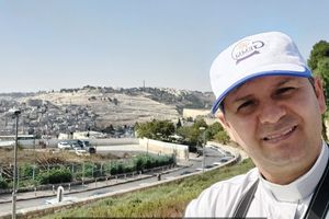 Comunidade cat&oacute;lica de Cabre&uacute;va visita a Terra Santa