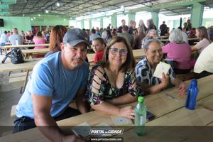 SHOW DE PR&Ecirc;MIOS TLC E MINI TLC RENOVADOS EM CRISTO