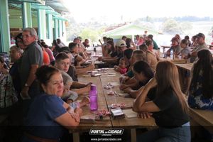 SHOW DE PR&Ecirc;MIOS TLC E MINI TLC RENOVADOS EM CRISTO