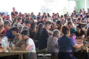 SHOW DE PR&Ecirc;MIOS TLC E MINI TLC RENOVADOS EM CRISTO