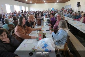 Show de Pr&ecirc;mios - Km 16 - Irine&oacute;polis