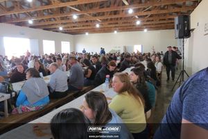 Show de Pr&ecirc;mios - Km 16 - Irine&oacute;polis