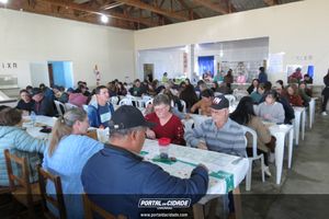 Show de Pr&ecirc;mios - Km 16 - Irine&oacute;polis