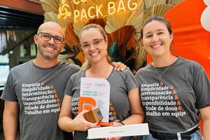 Pack Bag: Colaboradores do ano recebem homenagens e pr&ecirc;mios
