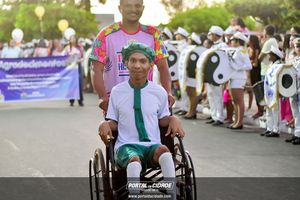 Desfile C&iacute;vico  