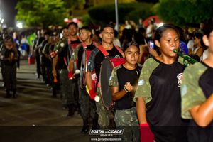 Desfile C&iacute;vico  