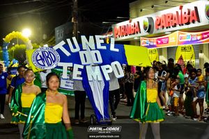 Desfile C&iacute;vico  