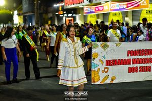 Desfile C&iacute;vico  
