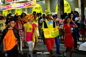 Desfile C&iacute;vico  