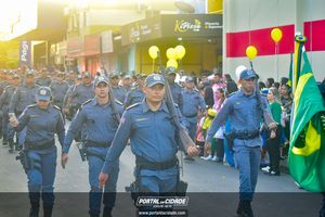 Desfile C&iacute;vico  