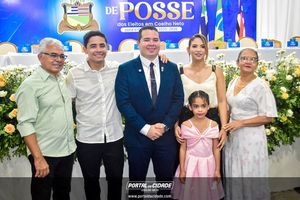 Posse dos eleitos para quadri&ecirc;nio 2025-2028