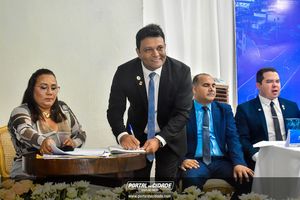 Posse dos eleitos para quadri&ecirc;nio 2025-2028