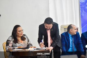 Posse dos eleitos para quadri&ecirc;nio 2025-2028