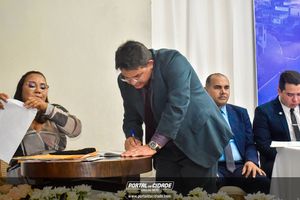 Posse dos eleitos para quadri&ecirc;nio 2025-2028