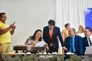 Posse dos eleitos para quadri&ecirc;nio 2025-2028