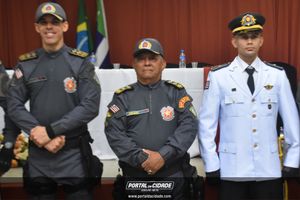 Solenidade para promo&ccedil;&atilde;o de oficiais e pra&ccedil;as do 44&ordm; da Batalh&atilde;o da Pol&iacute;cia Militar
