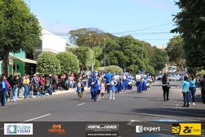 Desfile C&iacute;vico do Anivers&aacute;rio de Cruzeiro do Oeste