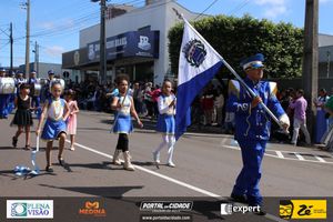 Desfile C&iacute;vico do Anivers&aacute;rio de Cruzeiro do Oeste