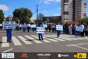 Desfile C&iacute;vico do Anivers&aacute;rio de Cruzeiro do Oeste