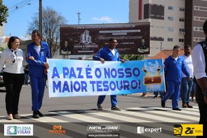 Desfile C&iacute;vico do Anivers&aacute;rio de Cruzeiro do Oeste