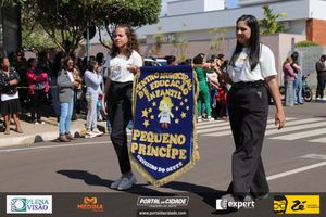 Desfile C&iacute;vico do Anivers&aacute;rio de Cruzeiro do Oeste