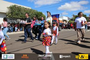 Desfile C&iacute;vico do Anivers&aacute;rio de Cruzeiro do Oeste