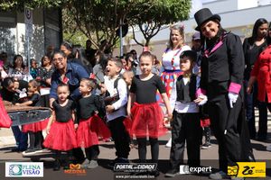Desfile C&iacute;vico do Anivers&aacute;rio de Cruzeiro do Oeste