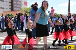 Desfile C&iacute;vico do Anivers&aacute;rio de Cruzeiro do Oeste