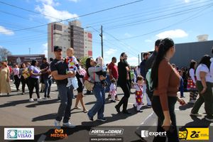 Desfile C&iacute;vico do Anivers&aacute;rio de Cruzeiro do Oeste