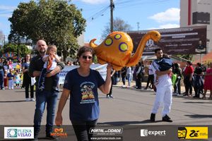 Desfile C&iacute;vico do Anivers&aacute;rio de Cruzeiro do Oeste