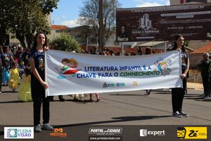 Desfile C&iacute;vico do Anivers&aacute;rio de Cruzeiro do Oeste