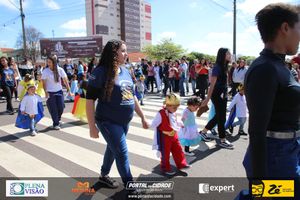 Desfile C&iacute;vico do Anivers&aacute;rio de Cruzeiro do Oeste