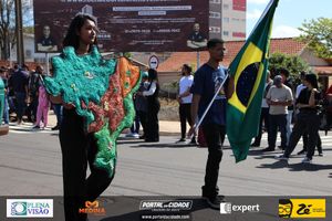Desfile C&iacute;vico do Anivers&aacute;rio de Cruzeiro do Oeste