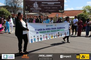 Desfile C&iacute;vico do Anivers&aacute;rio de Cruzeiro do Oeste