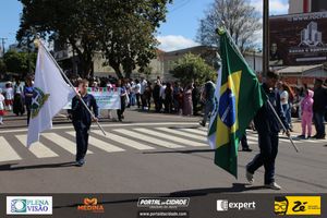 Desfile C&iacute;vico do Anivers&aacute;rio de Cruzeiro do Oeste