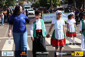 Desfile C&iacute;vico do Anivers&aacute;rio de Cruzeiro do Oeste