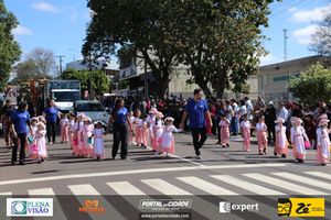 Desfile C&iacute;vico do Anivers&aacute;rio de Cruzeiro do Oeste