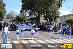 Desfile C&iacute;vico do Anivers&aacute;rio de Cruzeiro do Oeste
