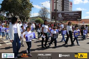 Desfile C&iacute;vico do Anivers&aacute;rio de Cruzeiro do Oeste