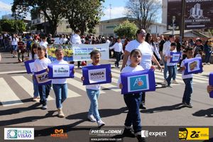 Desfile C&iacute;vico do Anivers&aacute;rio de Cruzeiro do Oeste