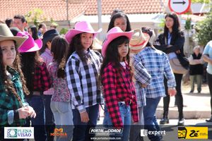 Desfile C&iacute;vico do Anivers&aacute;rio de Cruzeiro do Oeste