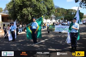 Desfile C&iacute;vico do Anivers&aacute;rio de Cruzeiro do Oeste