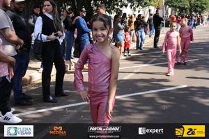Desfile C&iacute;vico do Anivers&aacute;rio de Cruzeiro do Oeste
