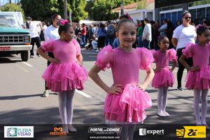 Desfile C&iacute;vico do Anivers&aacute;rio de Cruzeiro do Oeste
