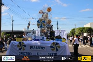 Desfile C&iacute;vico do Anivers&aacute;rio de Cruzeiro do Oeste