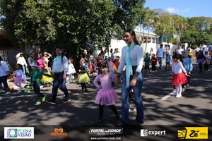 Desfile C&iacute;vico do Anivers&aacute;rio de Cruzeiro do Oeste