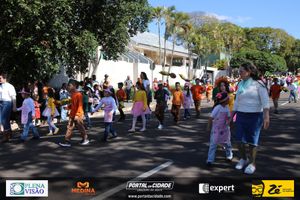 Desfile C&iacute;vico do Anivers&aacute;rio de Cruzeiro do Oeste