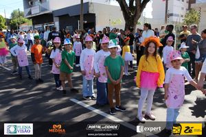 Desfile C&iacute;vico do Anivers&aacute;rio de Cruzeiro do Oeste